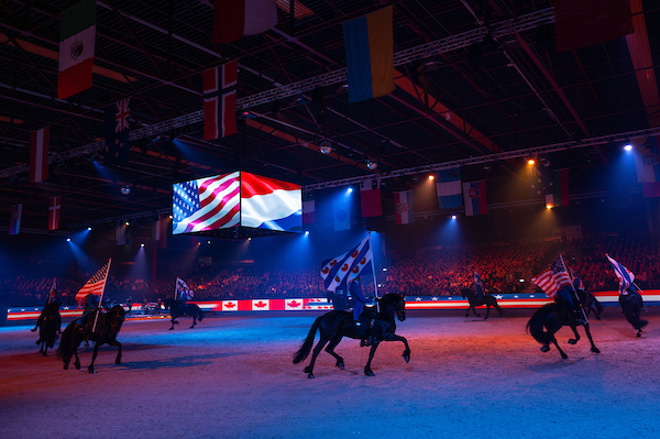 360 graden LED concert visuals – Royal Friesian Live